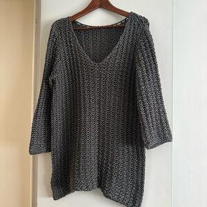NWOT HAND SPUN CHUNCKY KNIT INDITEX Elegant Charcoal V-Neck Sweater